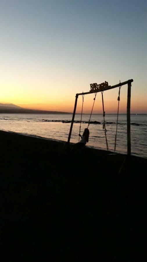 Barracuda Beach Hostel Amed Exterior foto